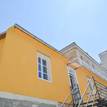 בית הארחה Urban Design 3*