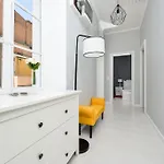 Гостьовий будинок Urban Design